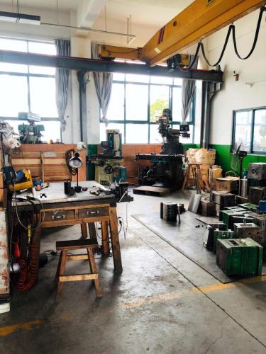 03 Tooling and Mold House 1